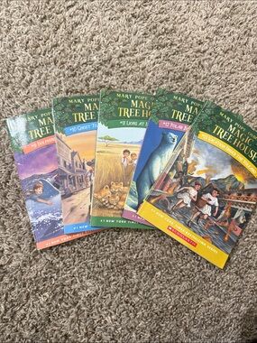 Scholastic Magic Tree House Paperback Books-*numbers 9-13*
